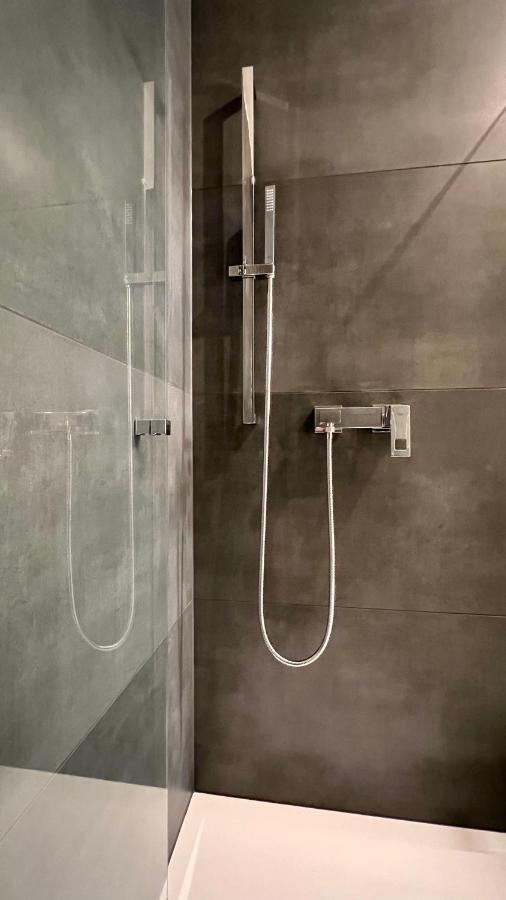 H-85 Suites Level 5/9 コブレンツ エクステリア 写真